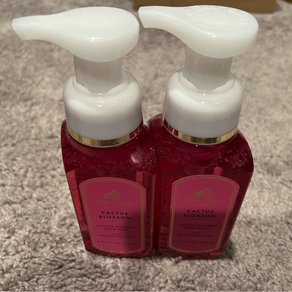 Bath & Body Works Hand Soap, Assorted - Picture 4 of 7